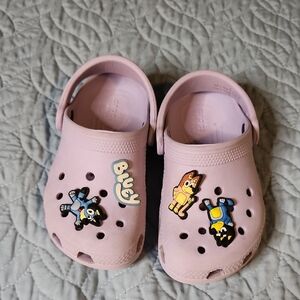 CROCS Size 8 Toddler With Bluey Jibbits Lavendar Light Purple